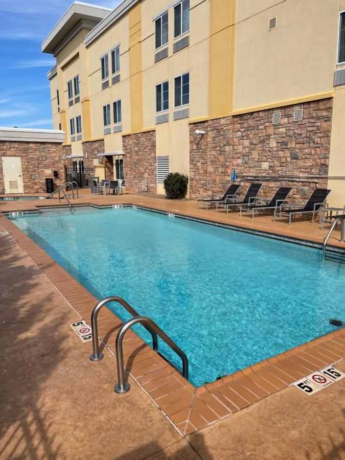 La Quinta By Wyndham Elk City Buitenkant foto