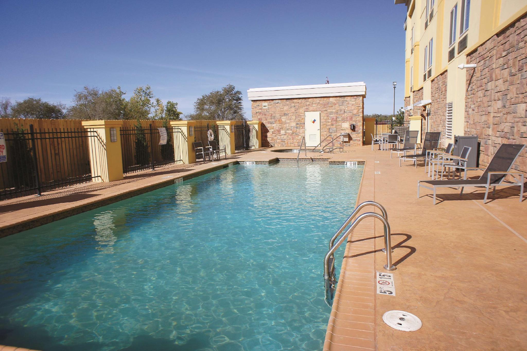 La Quinta By Wyndham Elk City Buitenkant foto